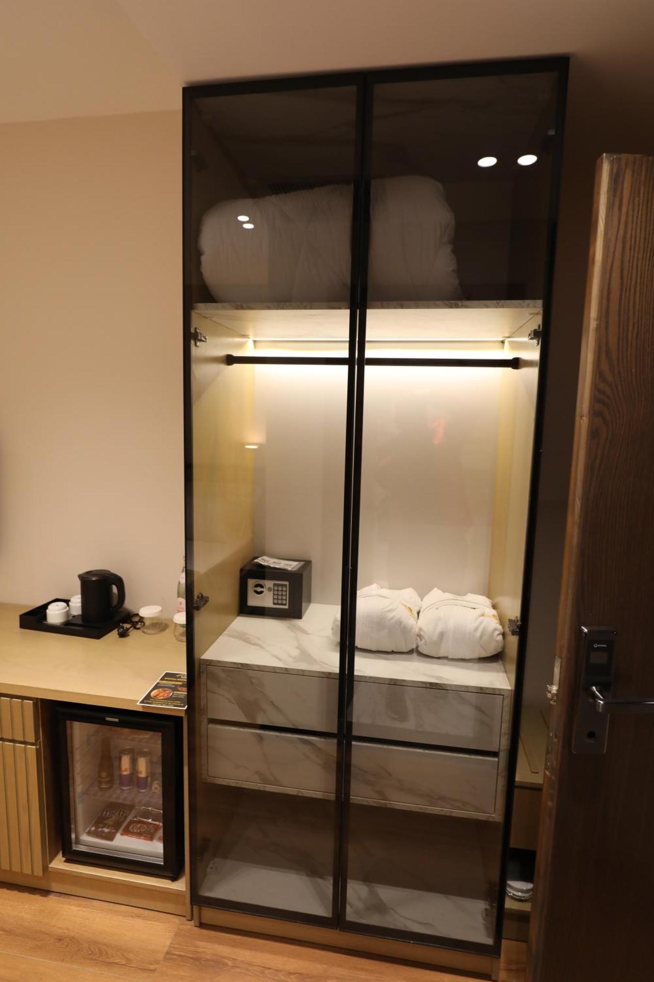 Hotell Rich 4*